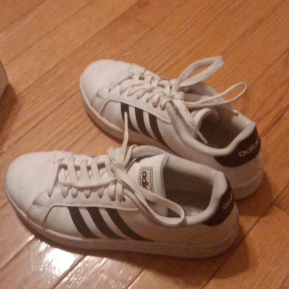 Adidas sneakers - Picture 4 of 11